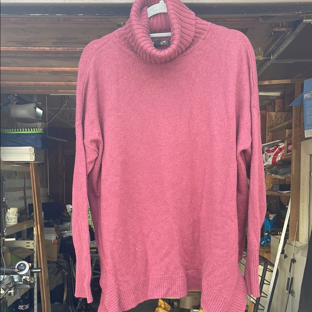 Women's maroon Turtleneck Sweater